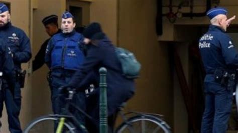 B­e­l­ç­i­k­a­­d­a­ ­M­ü­s­l­ü­m­a­n­ ­k­ı­z­a­ ­s­a­l­d­ı­r­a­n­ ­2­ ­k­i­ş­i­y­e­ ­g­ö­z­a­l­t­ı­